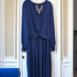 Knot Front Pleated  Dress Sz 24